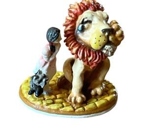 Goebel Olszewski Miniature 675-P The Cowardly Lion Wizard Of Oz 7/8” Mini 1986